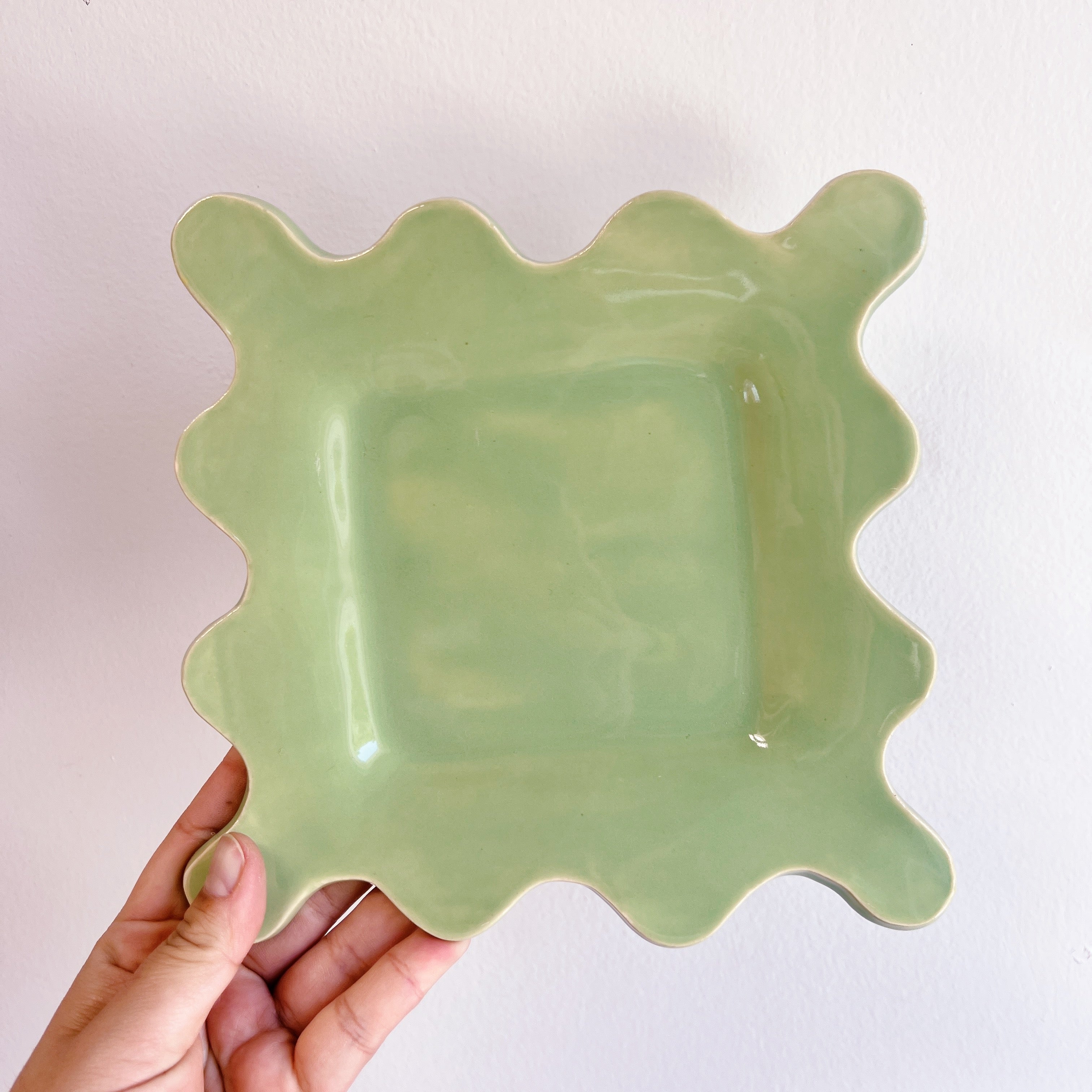LETTUCE SQUARE SQUIGGLE PLATE