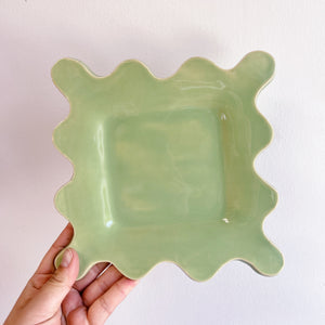 LETTUCE SQUARE SQUIGGLE PLATE