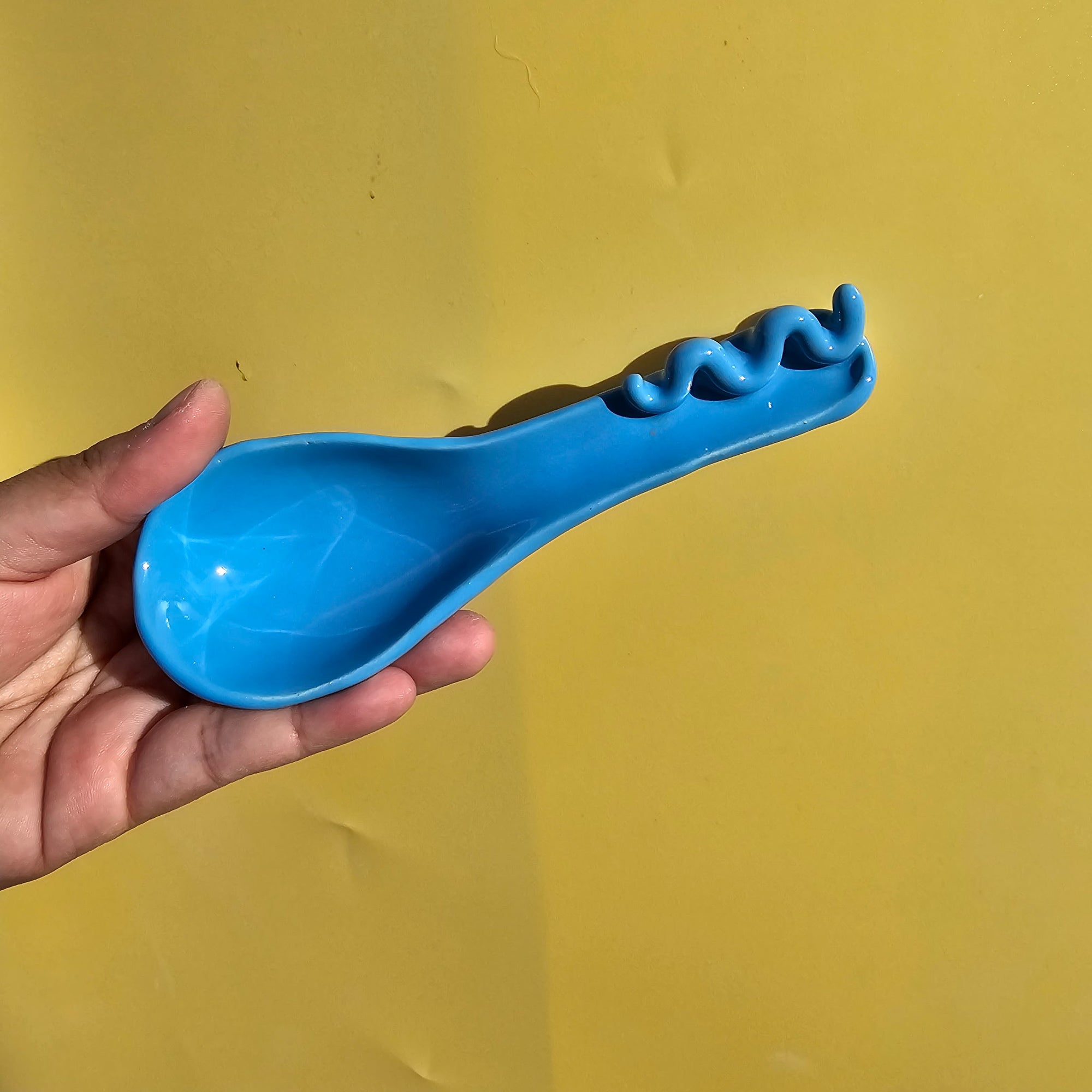 TROPICAL BLUE SQUIGGLE SOUP SPOON