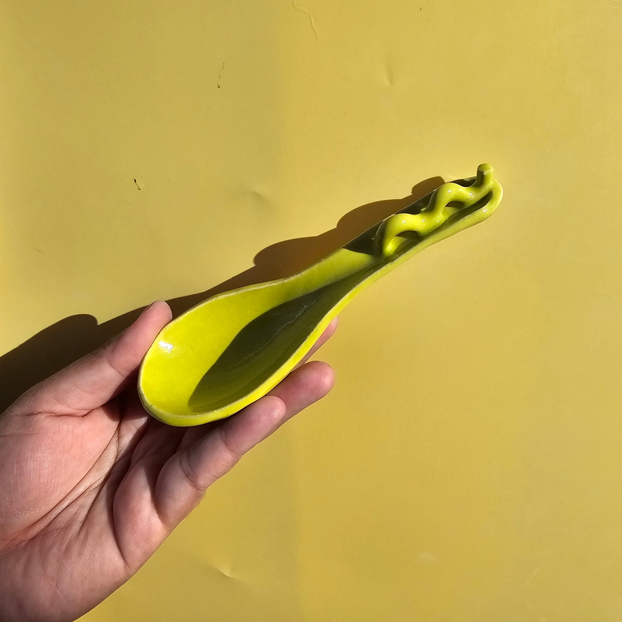 CHARTREUSE SQUIGGLE SOUP CPOON
