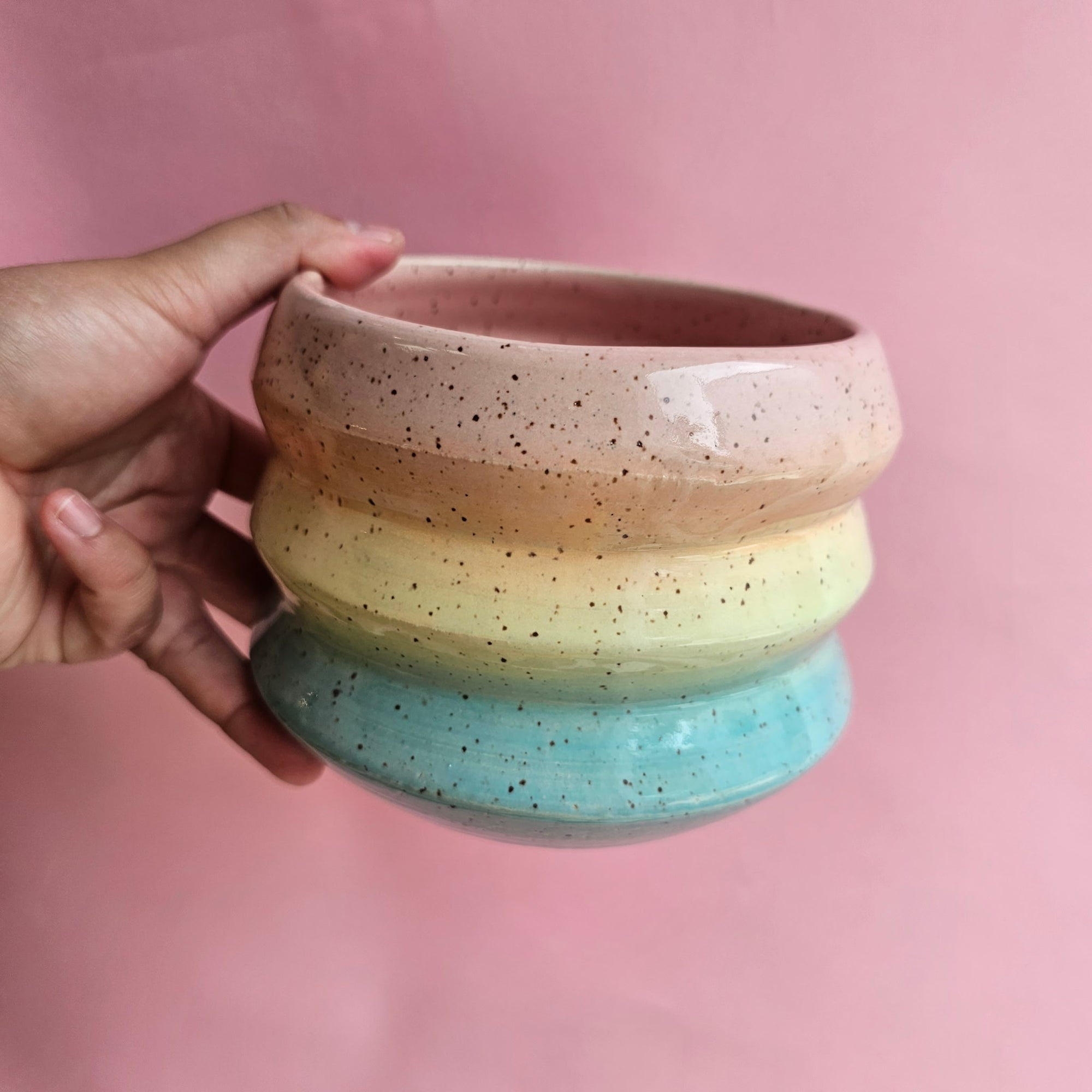 PASTEL RAINBOW ZIGZAG VASE