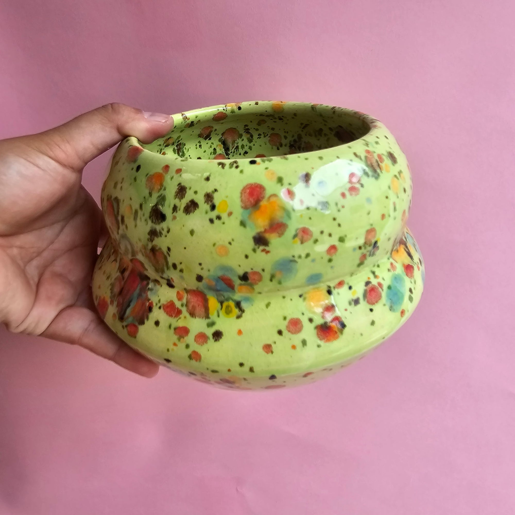 LIME JELLO VENUS PLANTER