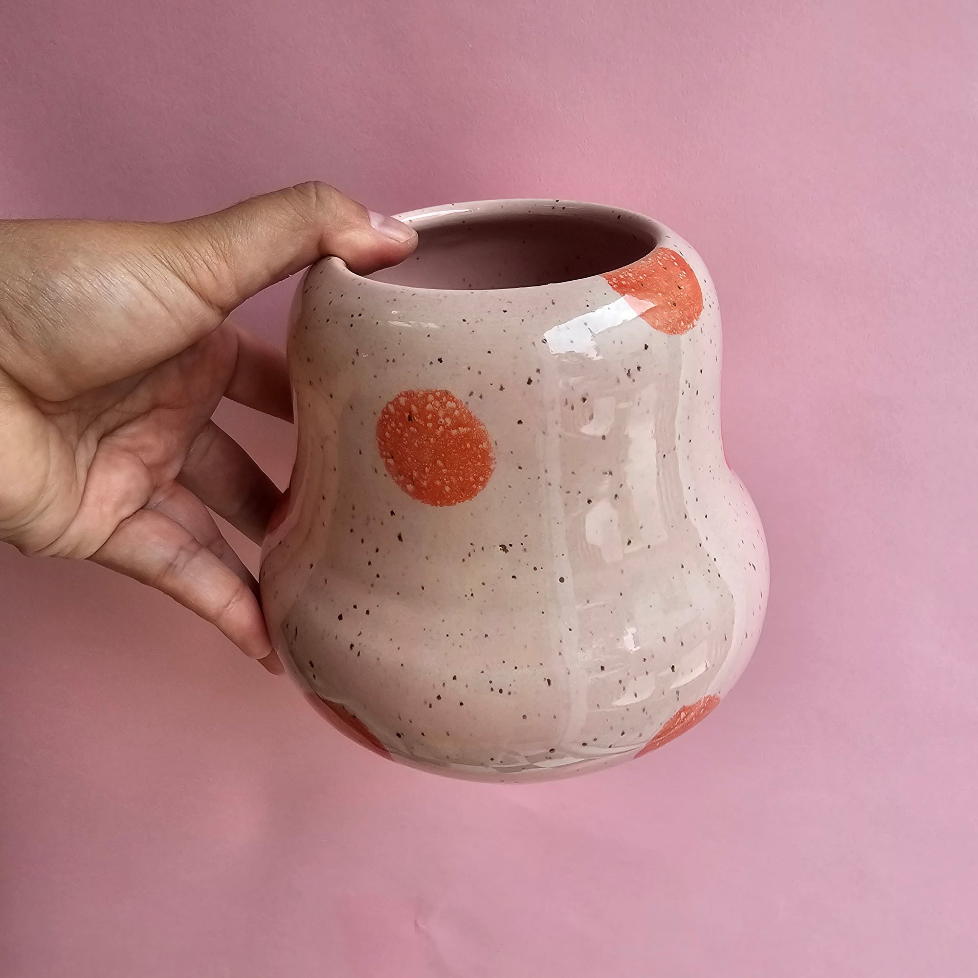 STRAWBERRY DOTS VASE