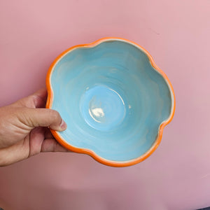 SKY/MANGO WAVY DAISY BOWL!