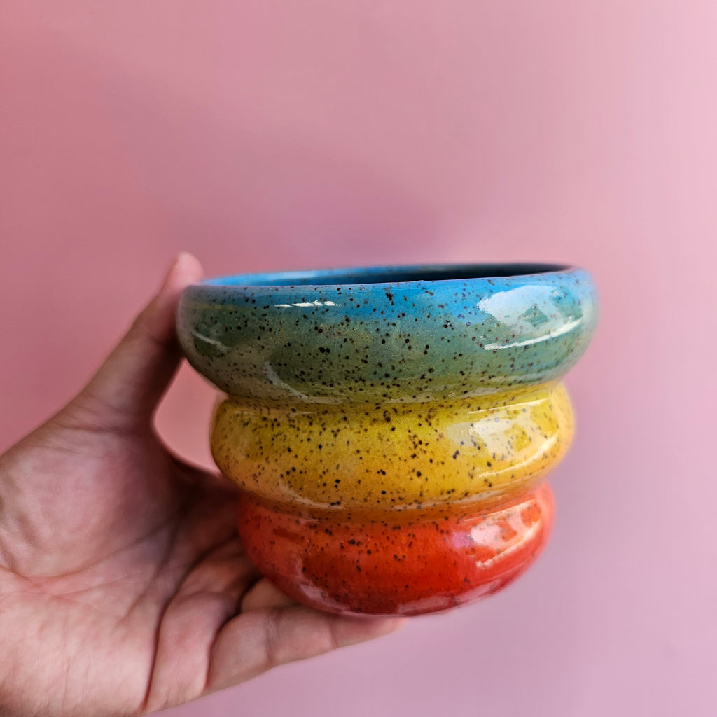 BOLD RAINBOW UP CUP