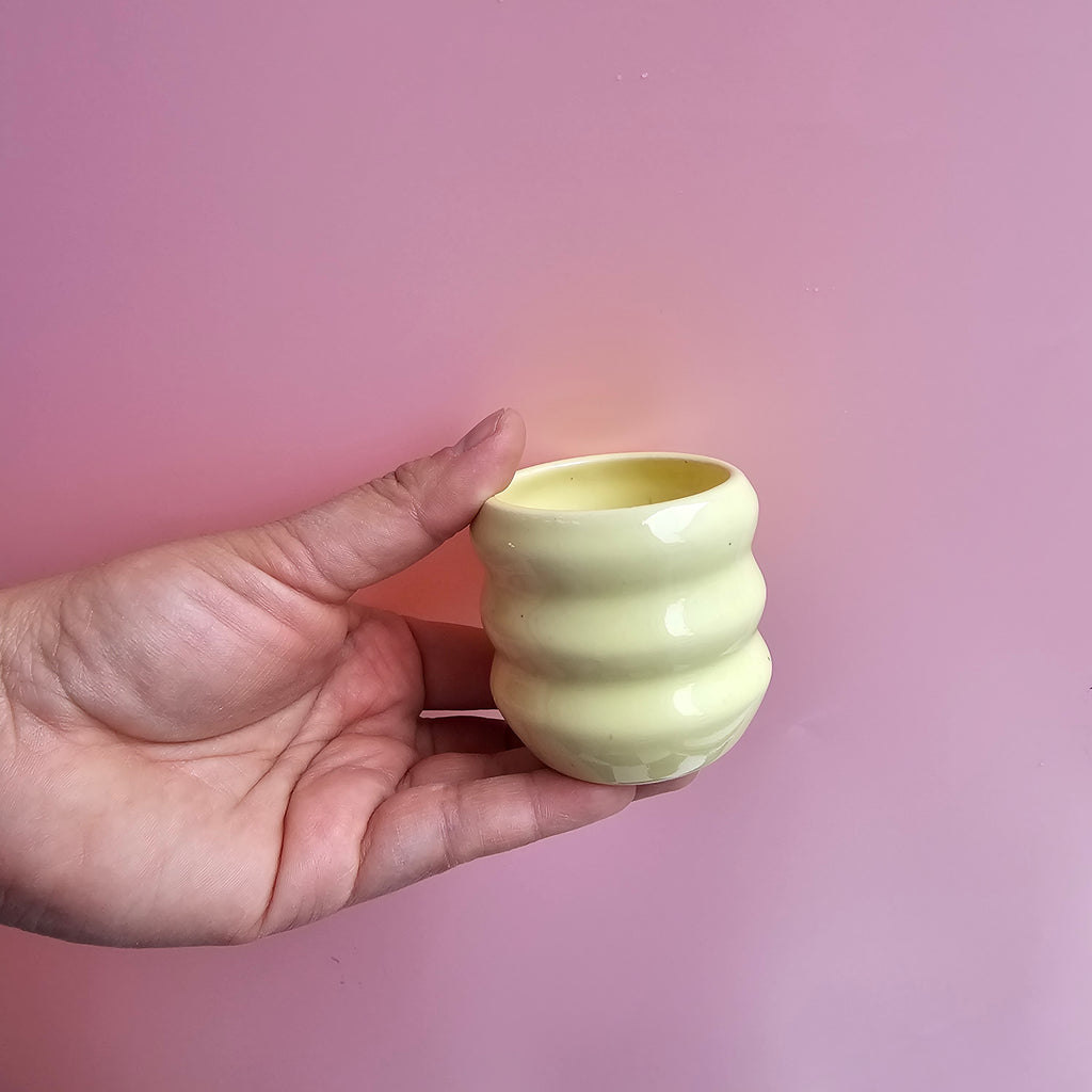 LEMON PIE MINI VASE