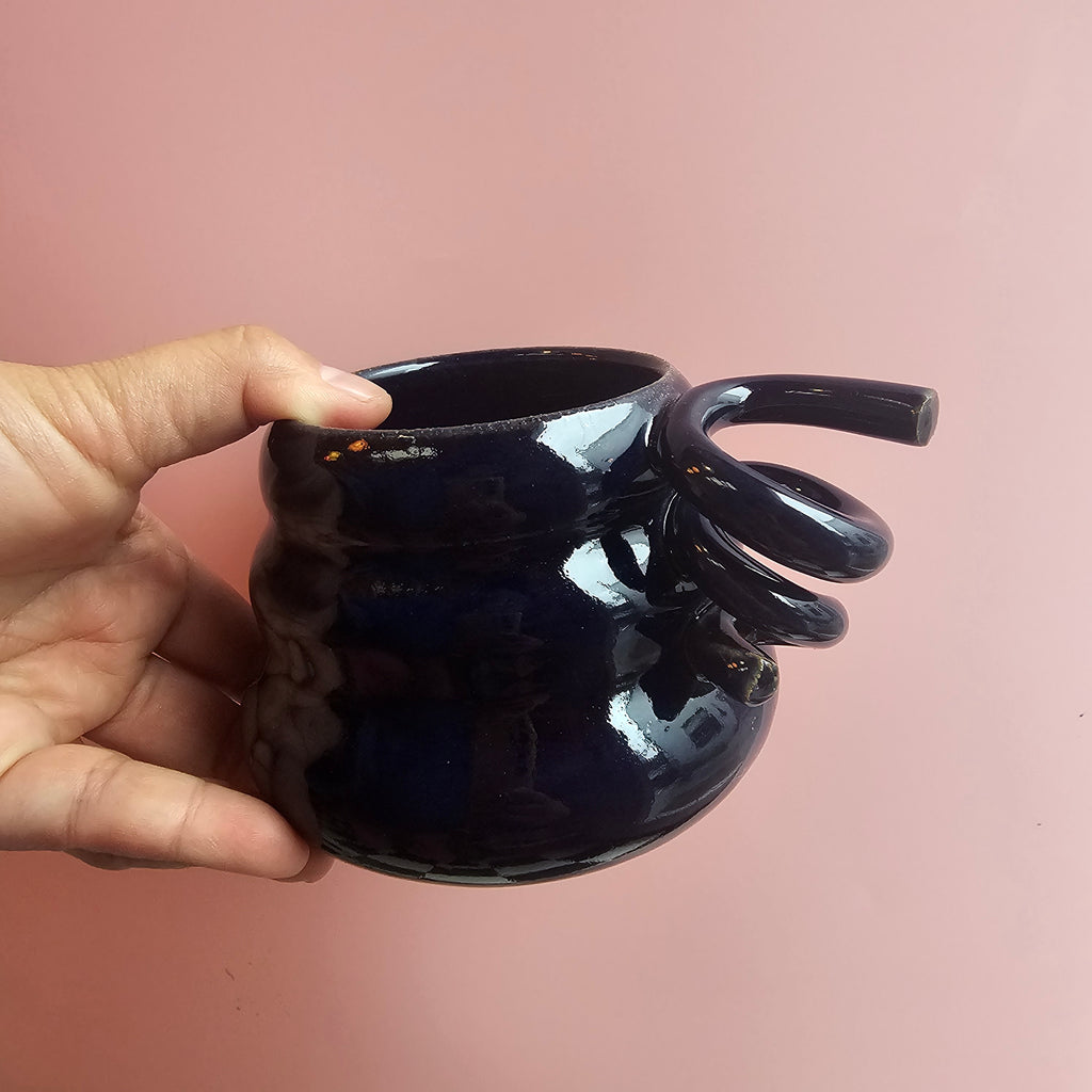 BLUE GLASS CHUBBY SWIRL MUG