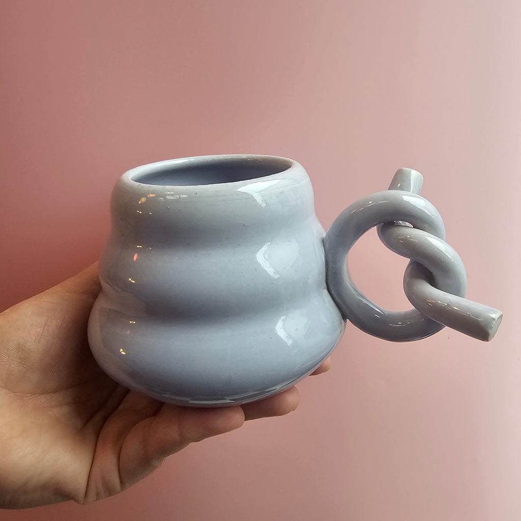 SKY CHUBBY KNOT MUG