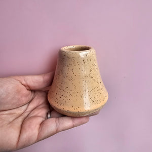 PEACHY DIP MINI VASE