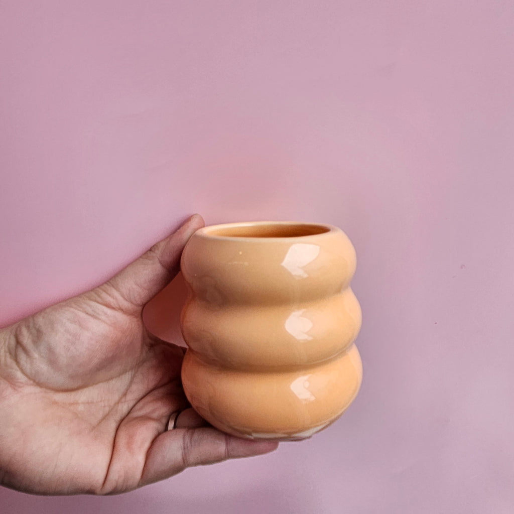 PEACHY PETITE COFFEE CUP/VASE