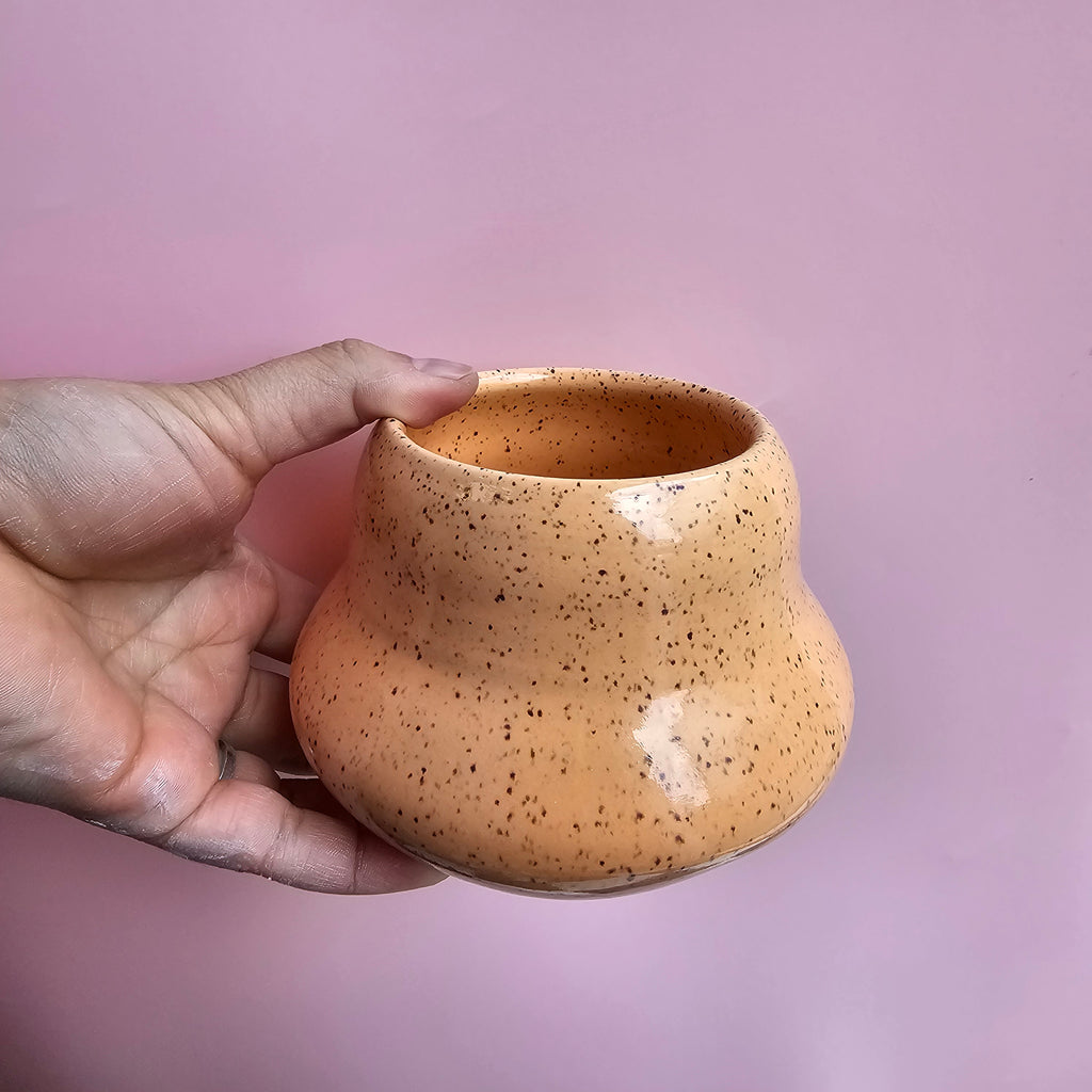 PEACHY BLOB CUP/VASE