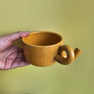 MANGO LOOPY MUG