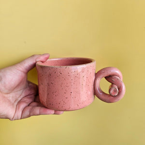 FLAMINGO KNOT MUG