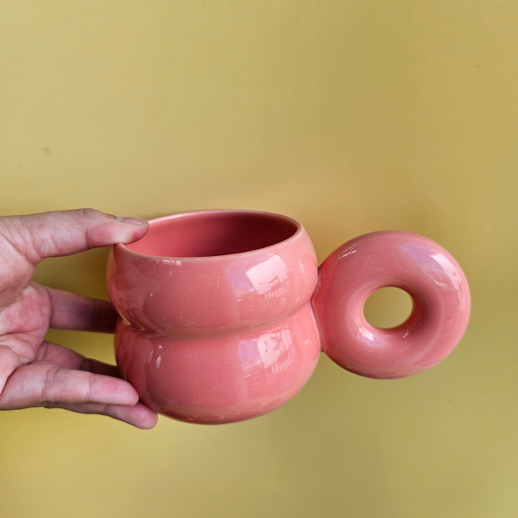 FLAMINGO VENUS DONUT MUG