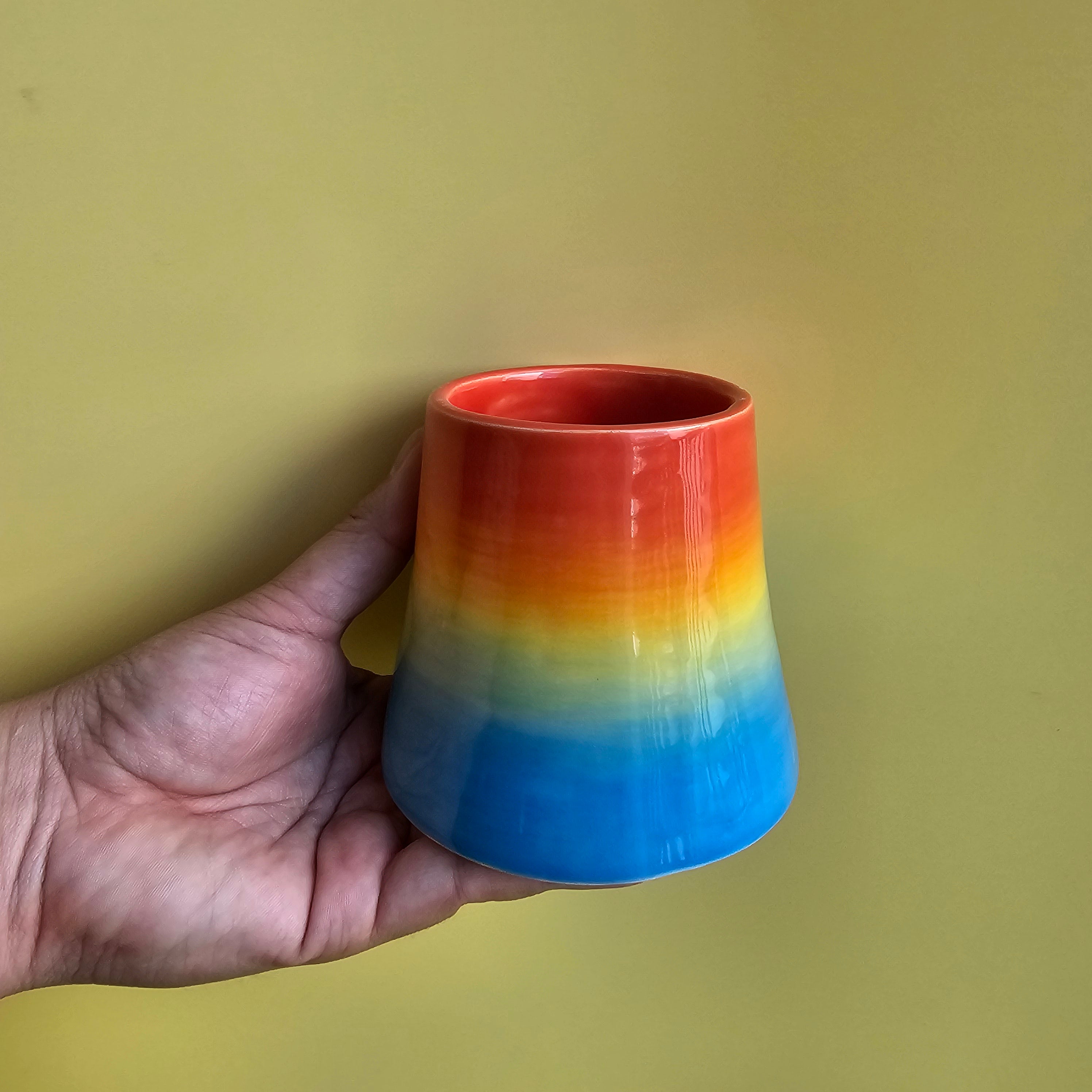 RAINBOW PYRAMID CUP