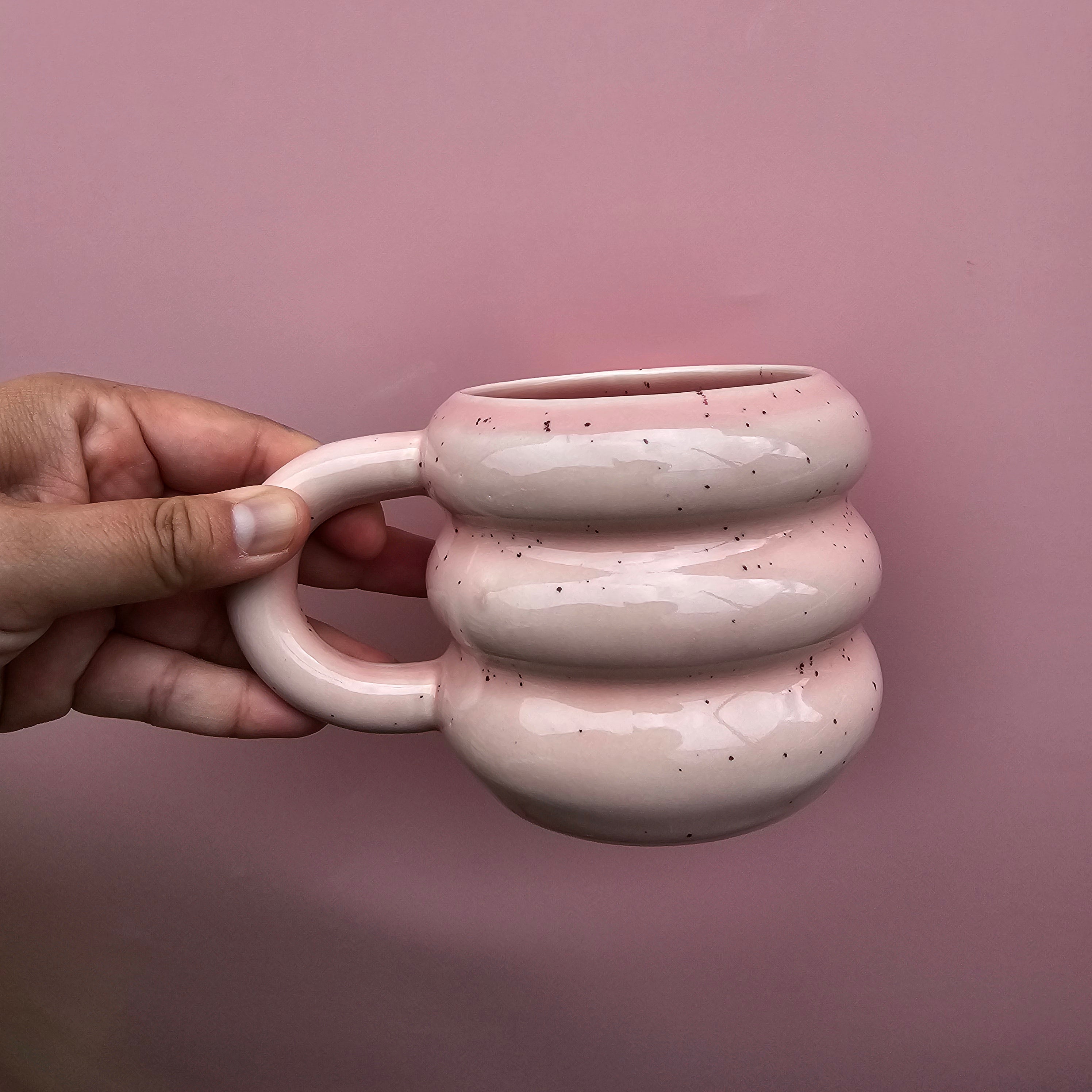 V DAY TRIPPY MUG