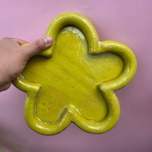 CHARTREUSE DAISY CATCH ALL
