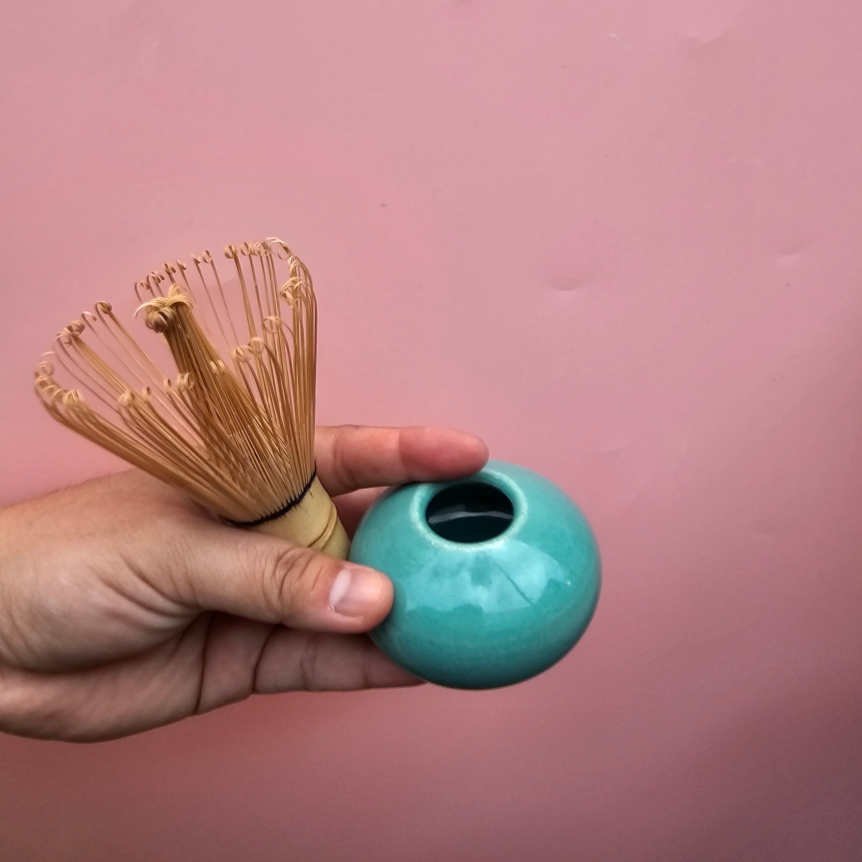 LITTLE BLOB MATCHA WHISK HOLDER LAKE