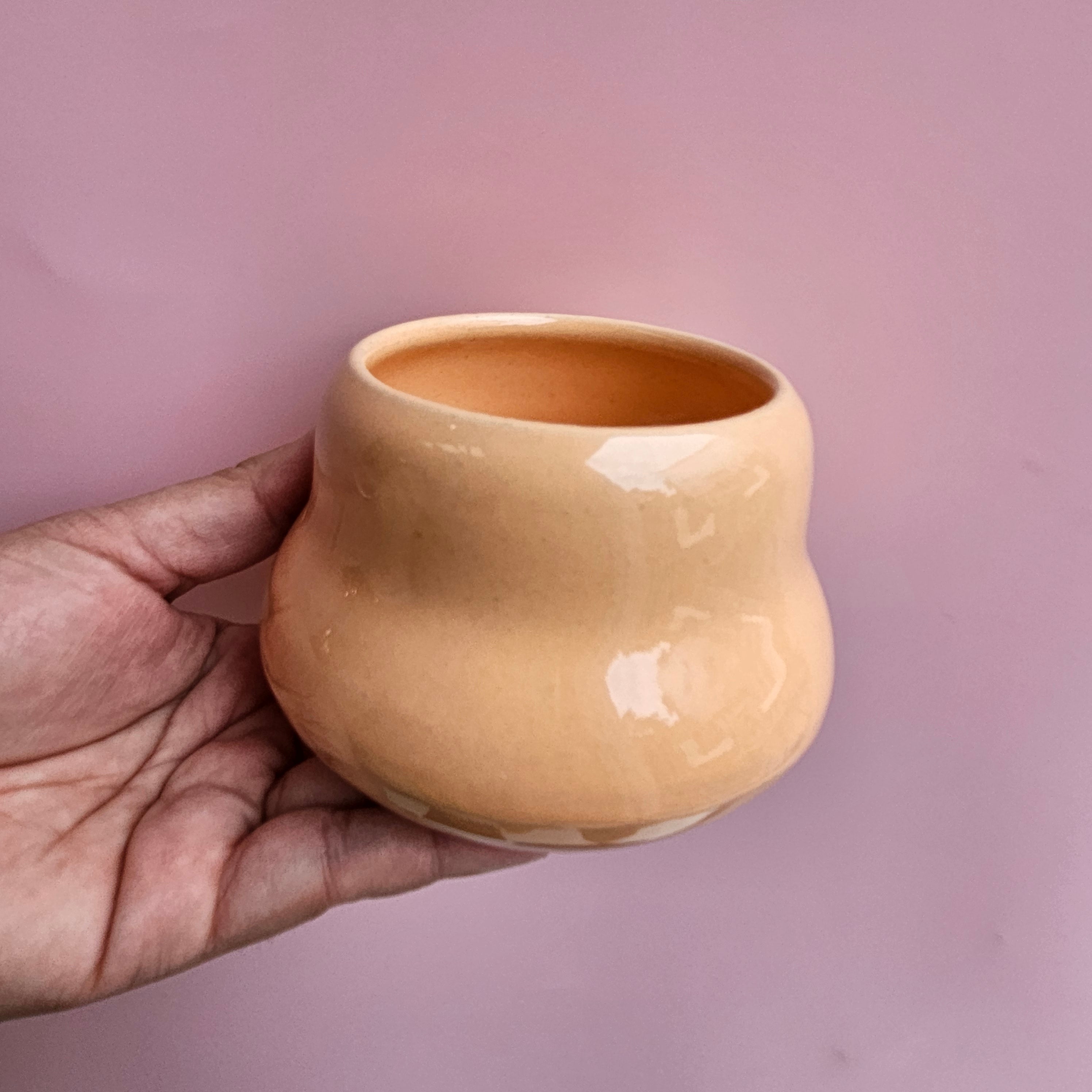 PEACHY BLOB CUP