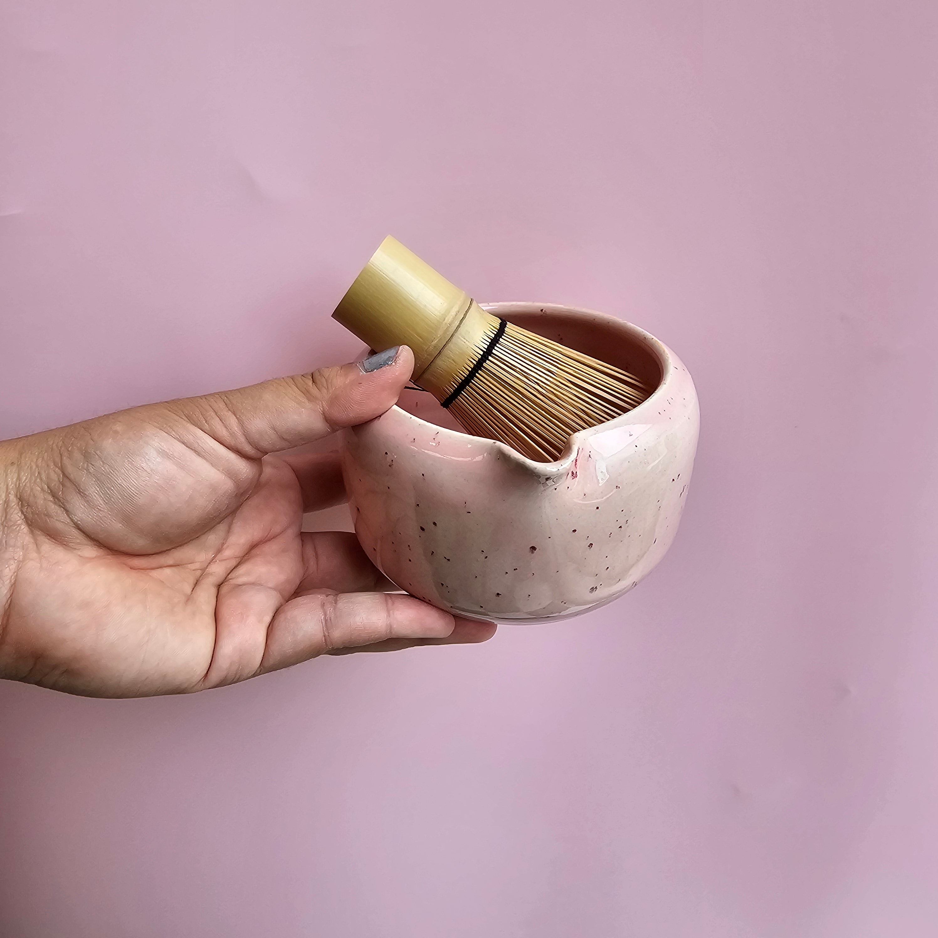 V DAY BLOB MATCHA BOWL