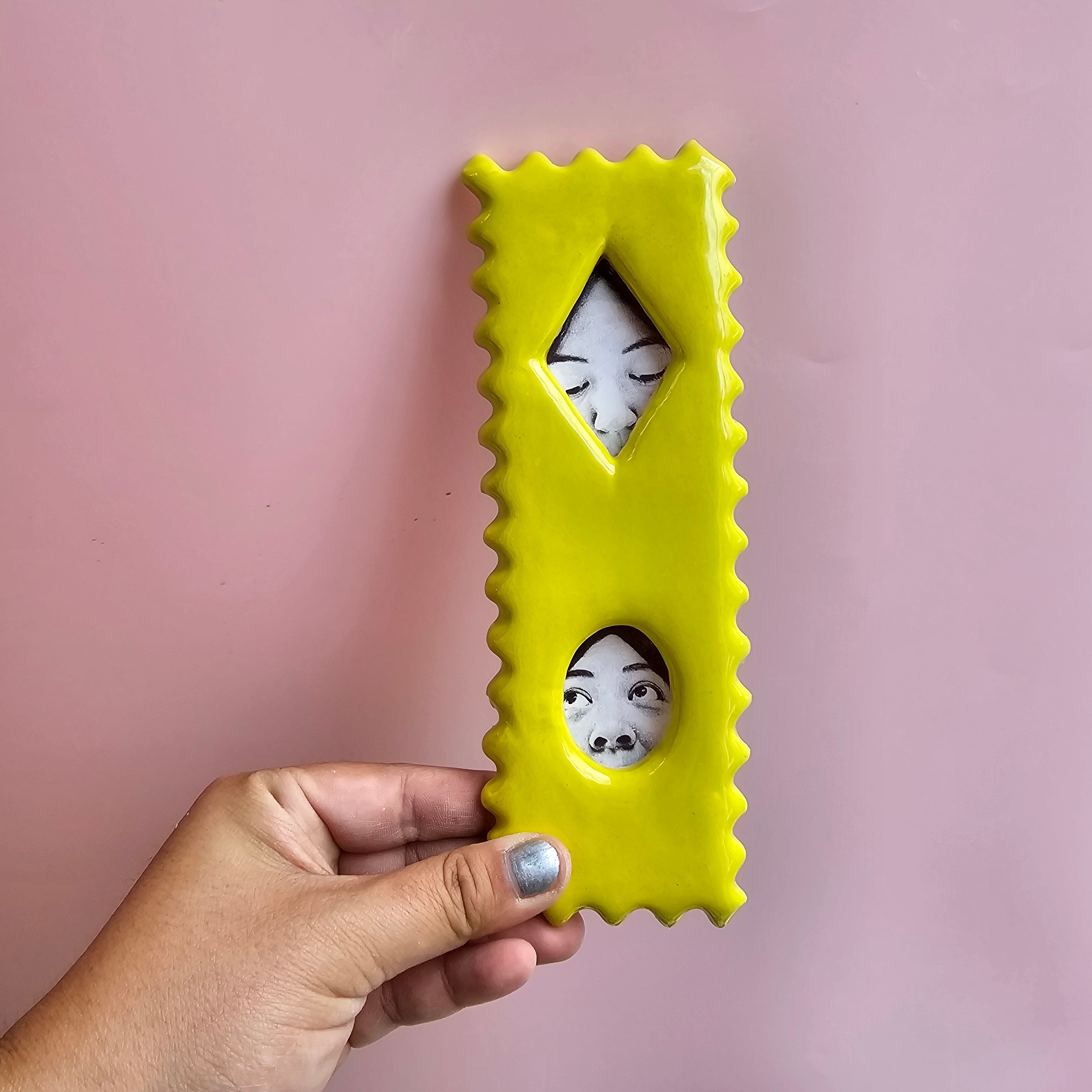 DOUBLE CHARTREUSE PICTURE MINI FRAME