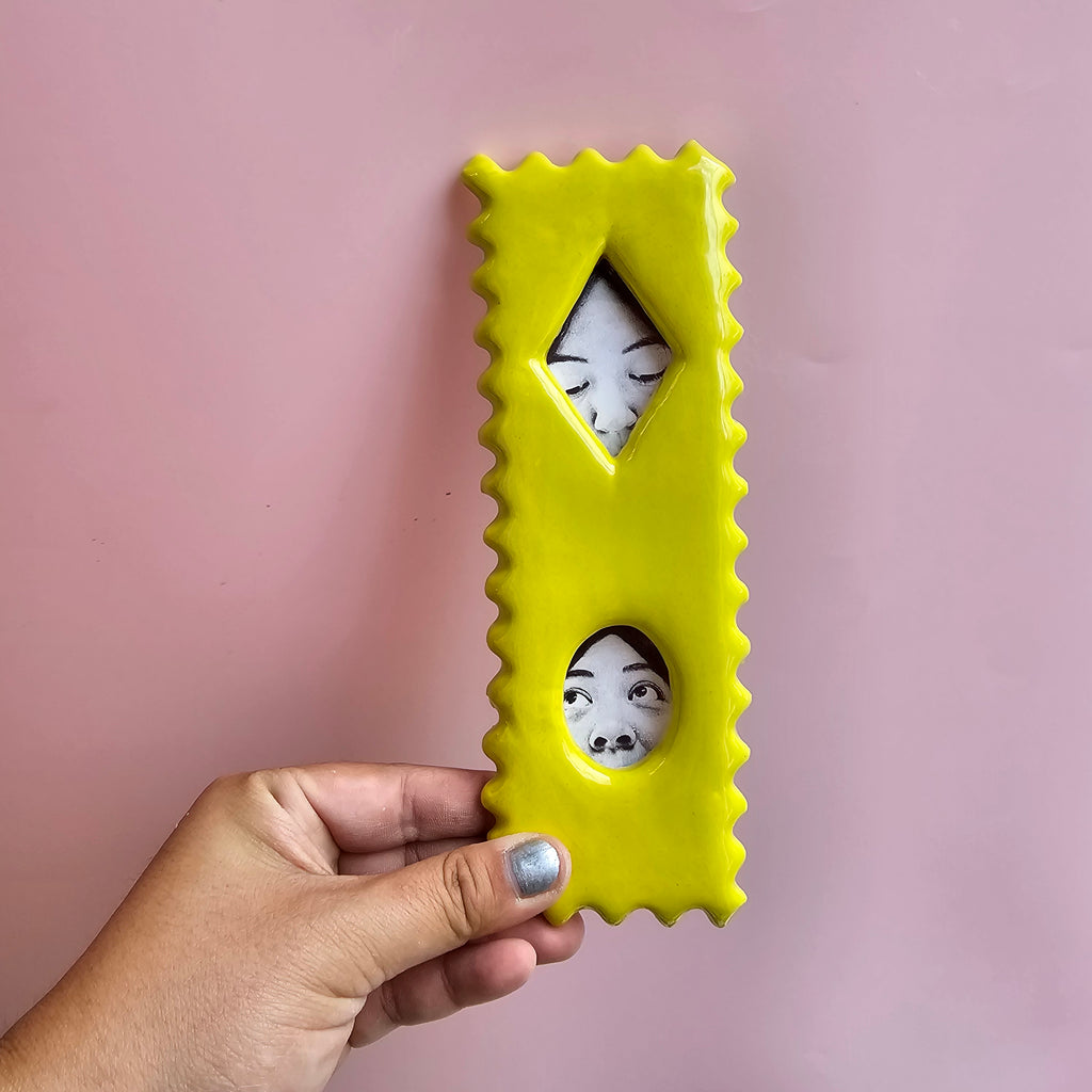 DOUBLE CHARTREUSE PICTURE MINI FRAME