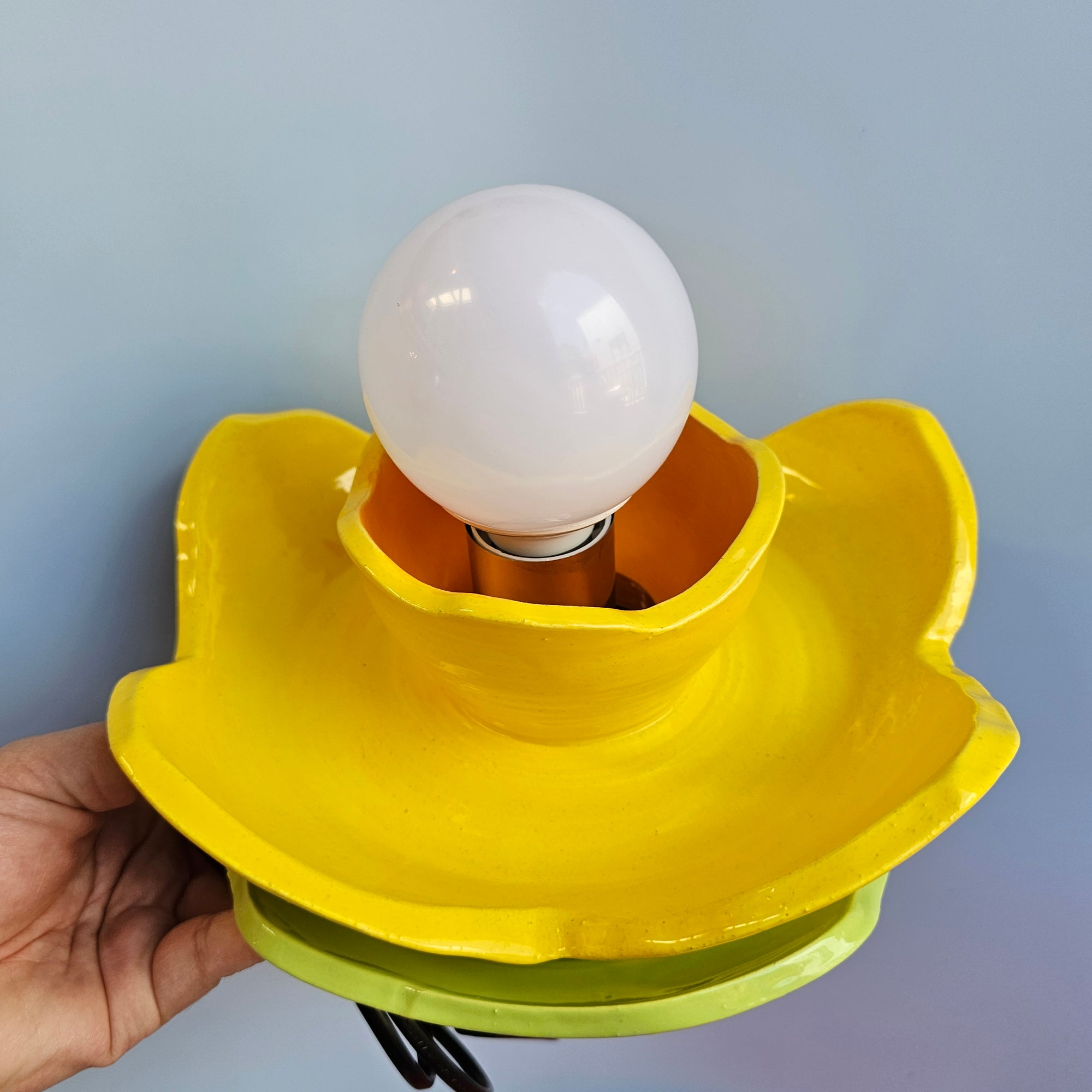 SUNNY DAFFODIL LAMP