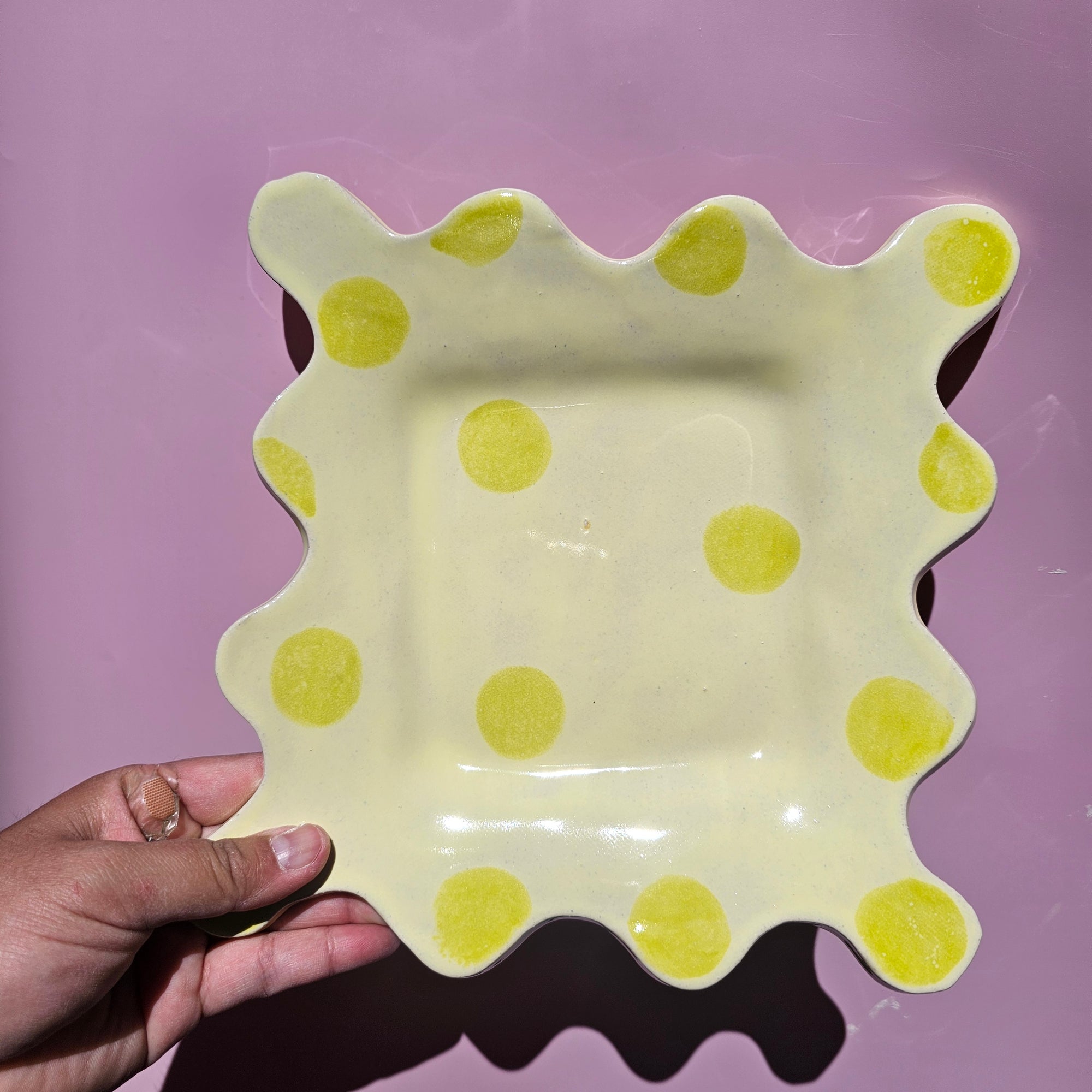 KEY LIME SQUARE WIGGLE PLATE