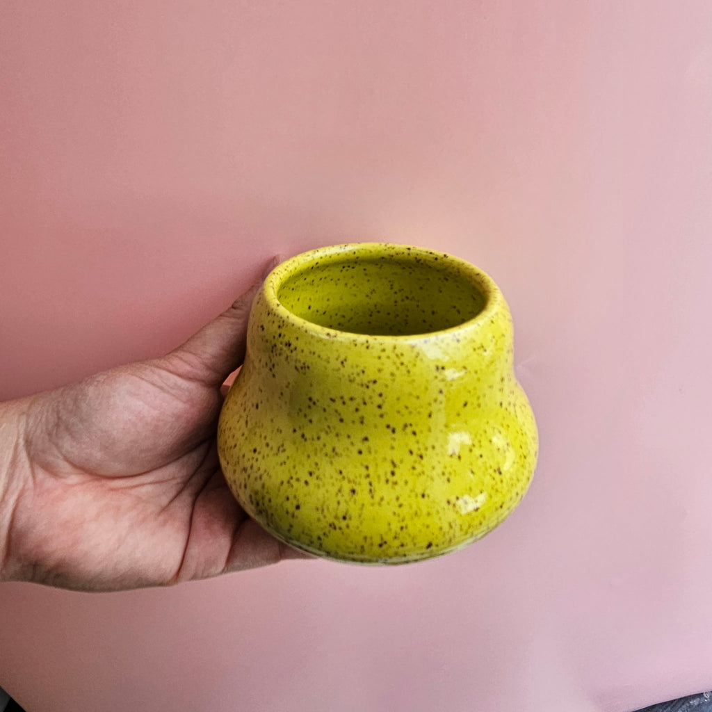 CHARTREUSE BLOB CUP