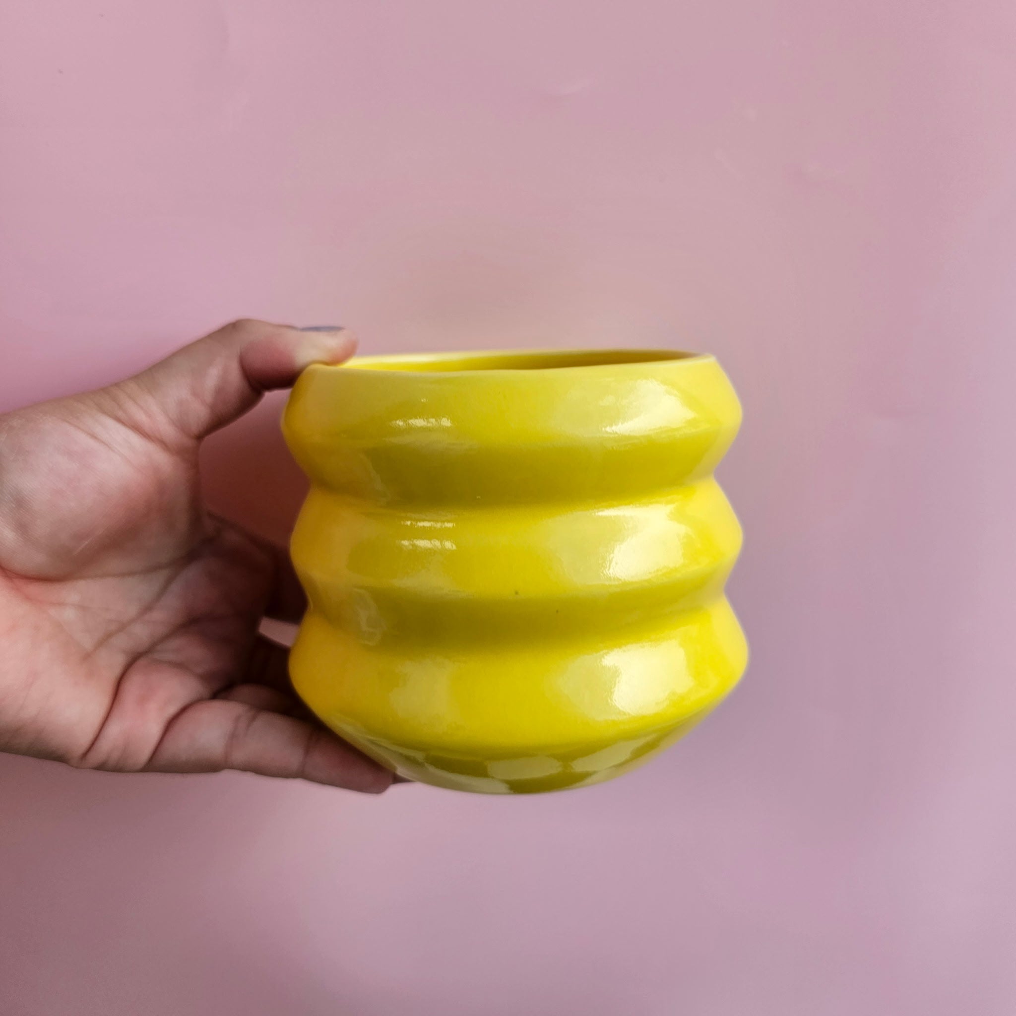 CHARTREUSE JUMBO ZIGZAG CUP