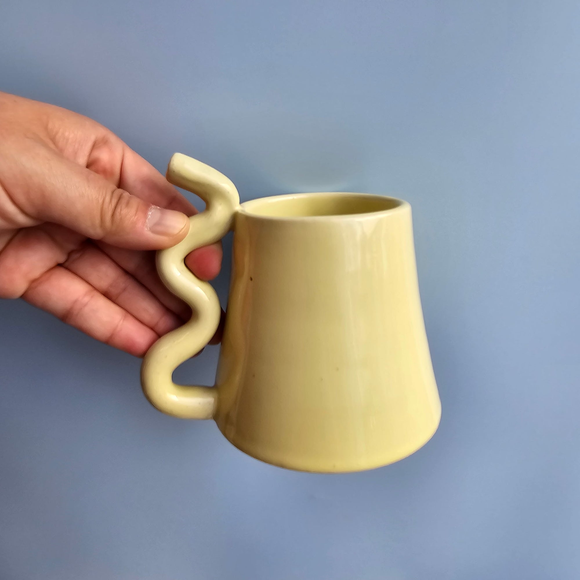 LEMON SQUIGGLE MUG