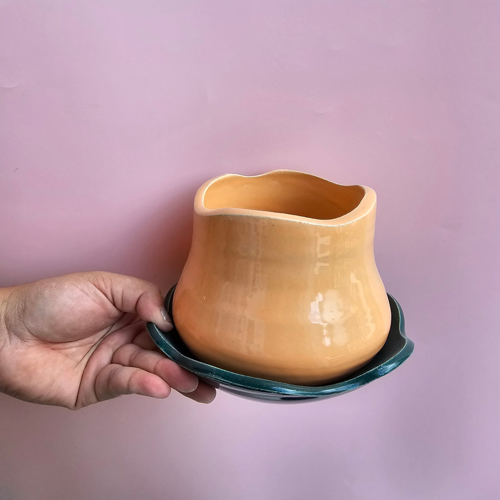 PEACHY BASIL TULIP LAMP