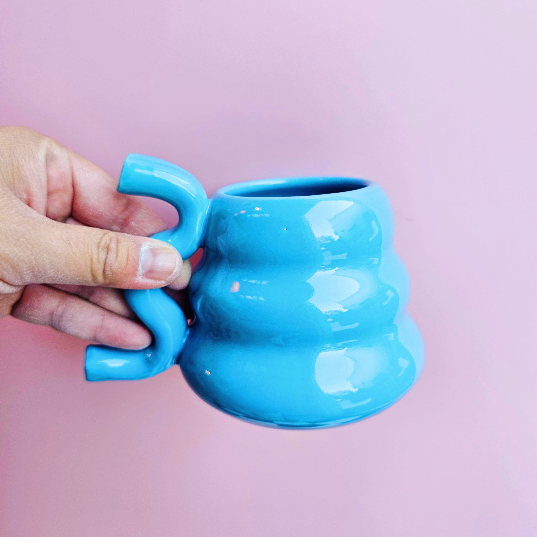 TROPICAL BLUE CHUBBY SQUIGGLE MUG