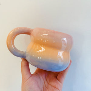 BEACHY SUNSET VENUS MUG