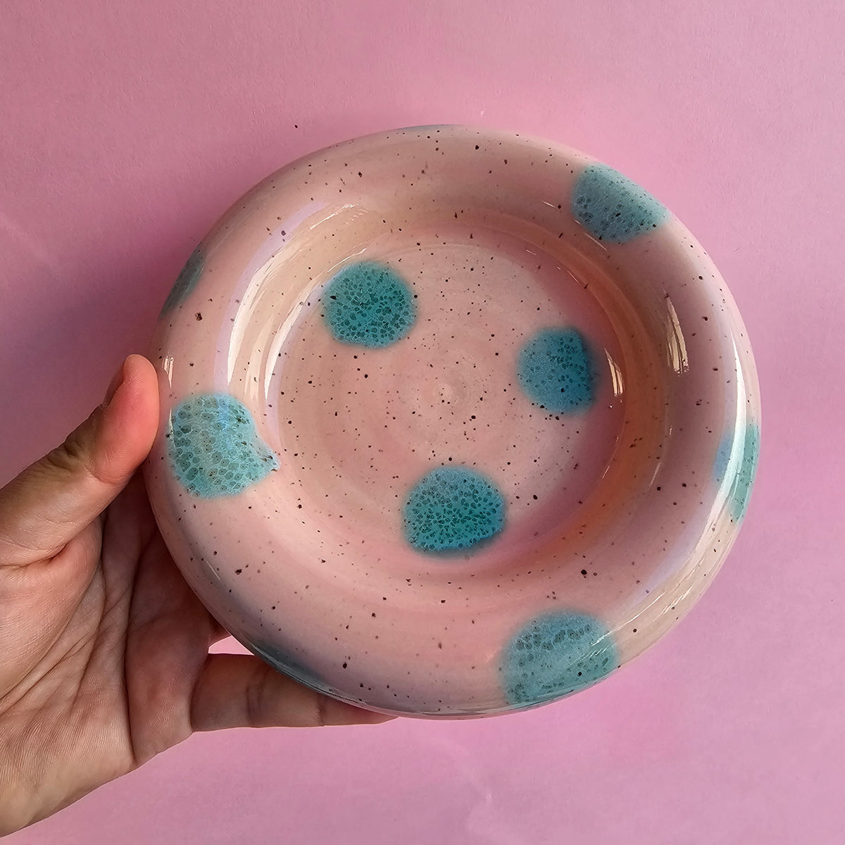 GUMMY WORM SPECKLED DOTS BUBBLE PLATE