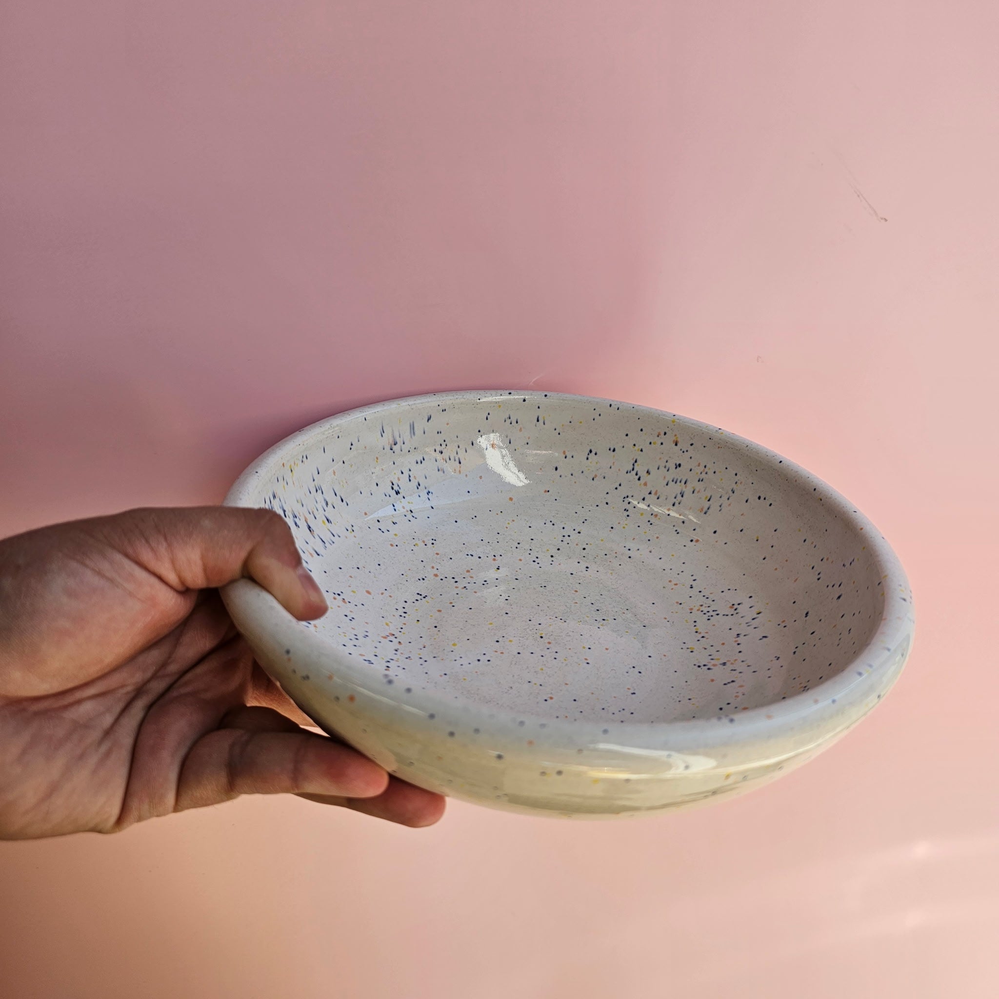 CRÈME SPECKLED PASTA BOWL!