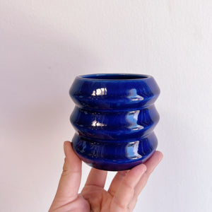 BLUE GLASS ZIGZAG CUP