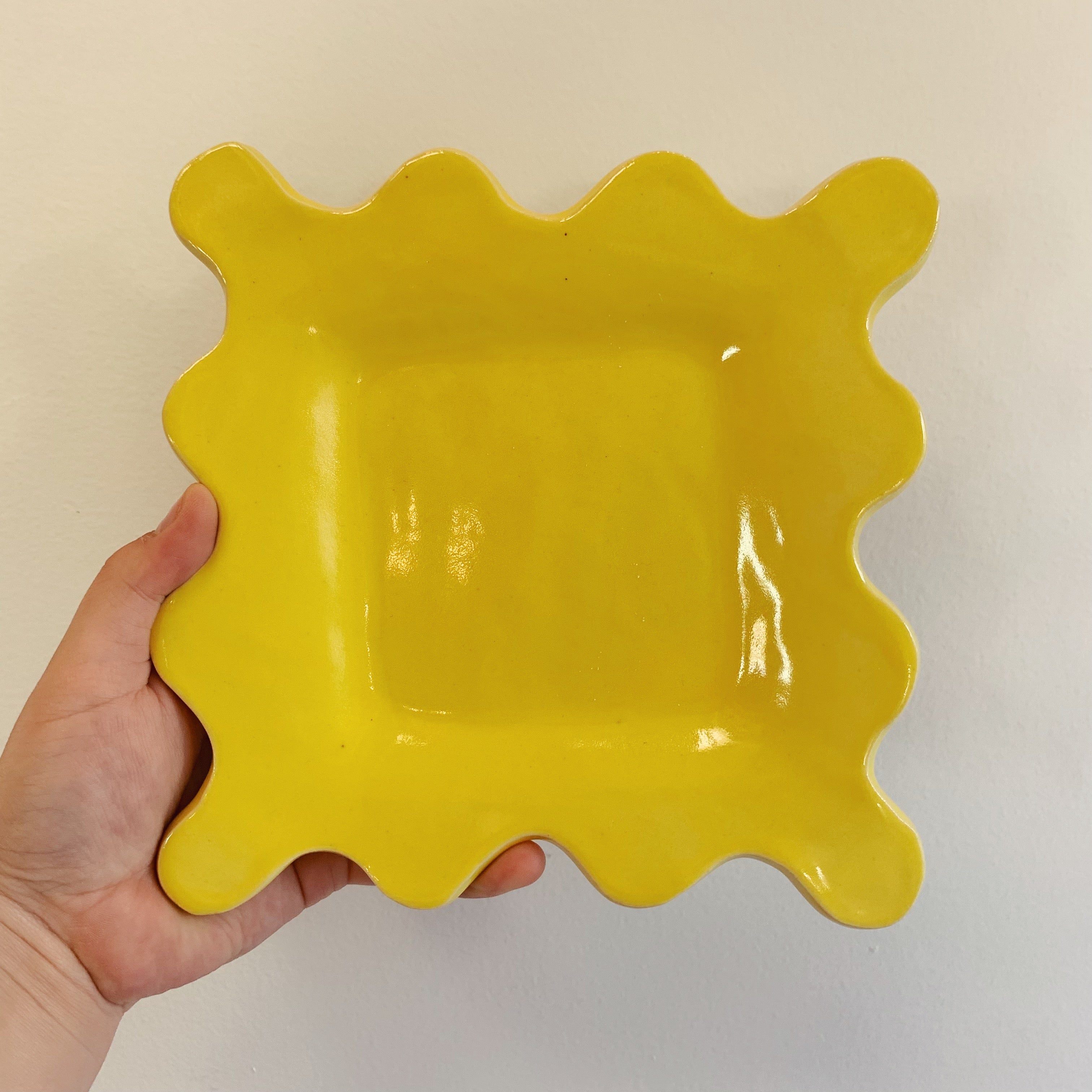 SUNNY SQUARE SQUIGGLE PLATE