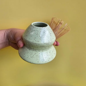 MINTY SPECKLED ANGLE MATCHA WHISK HOLDER