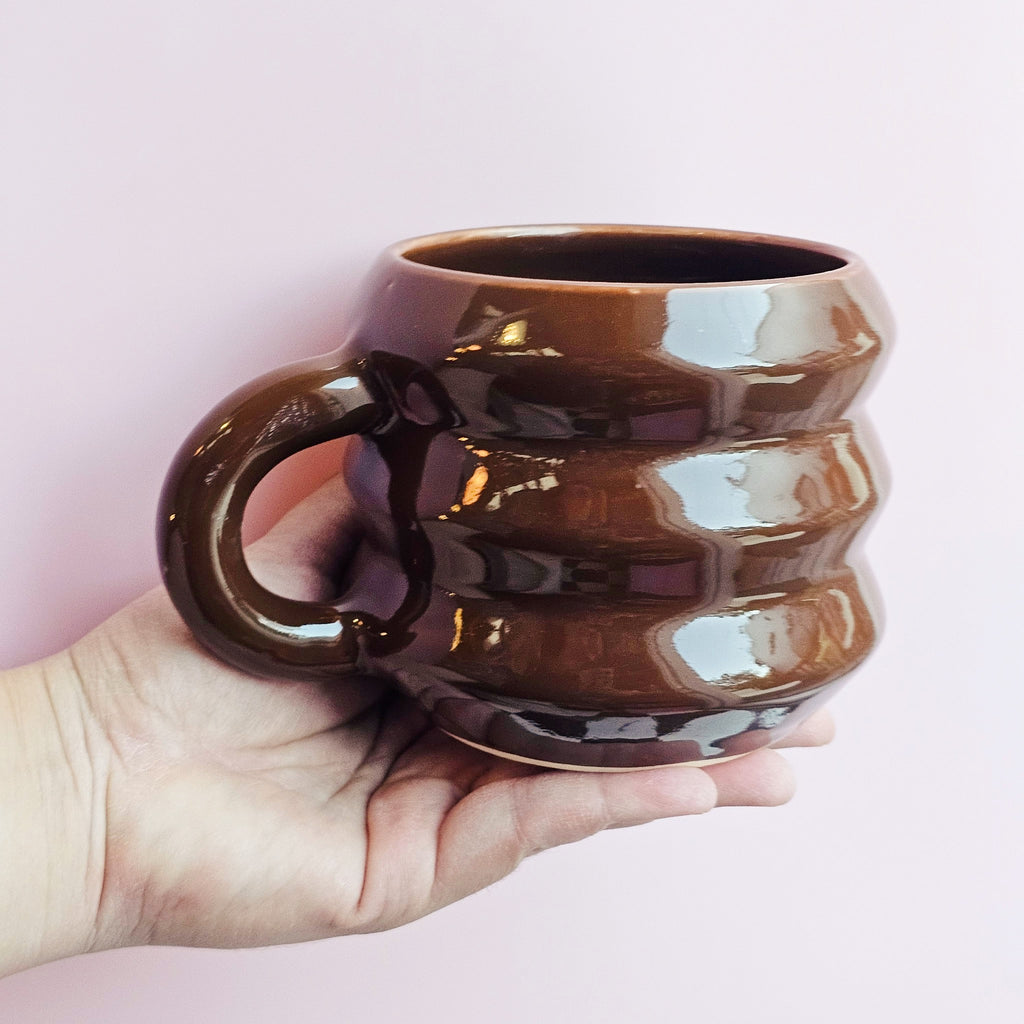 CHOCOLATE JUMBO ZIGZAG MUG