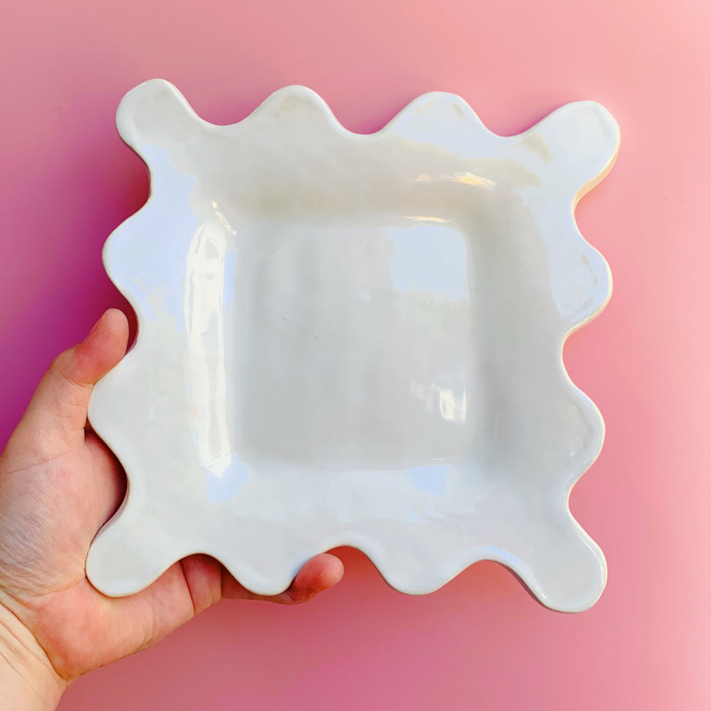 RICE SQUARE SQUIGGLE PLATE