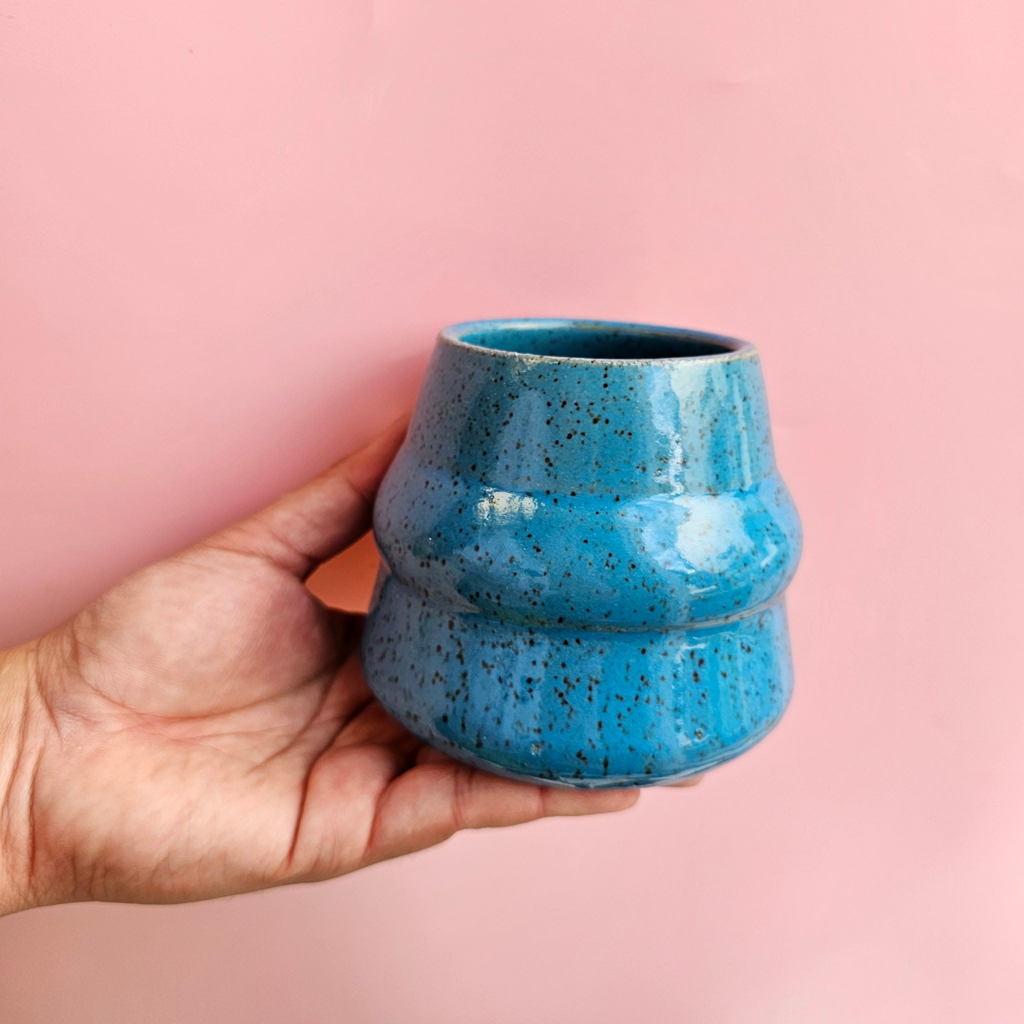 TROPICAL BLUE SPECKLED SHAPES CUP