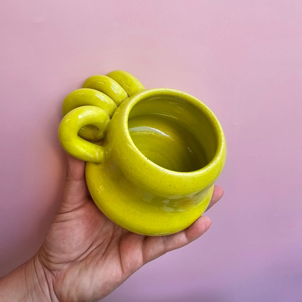 CHARTREUSE SPECKLED CORKSCREW MUG