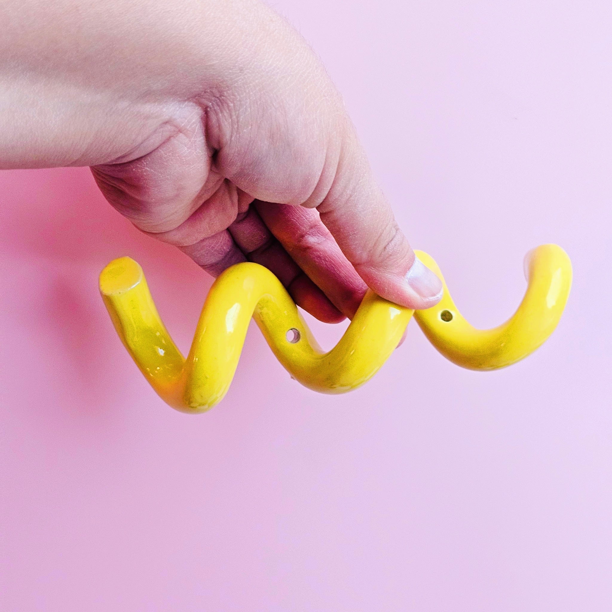 CHARTREUSE SQUIGGLE WALL HOOK