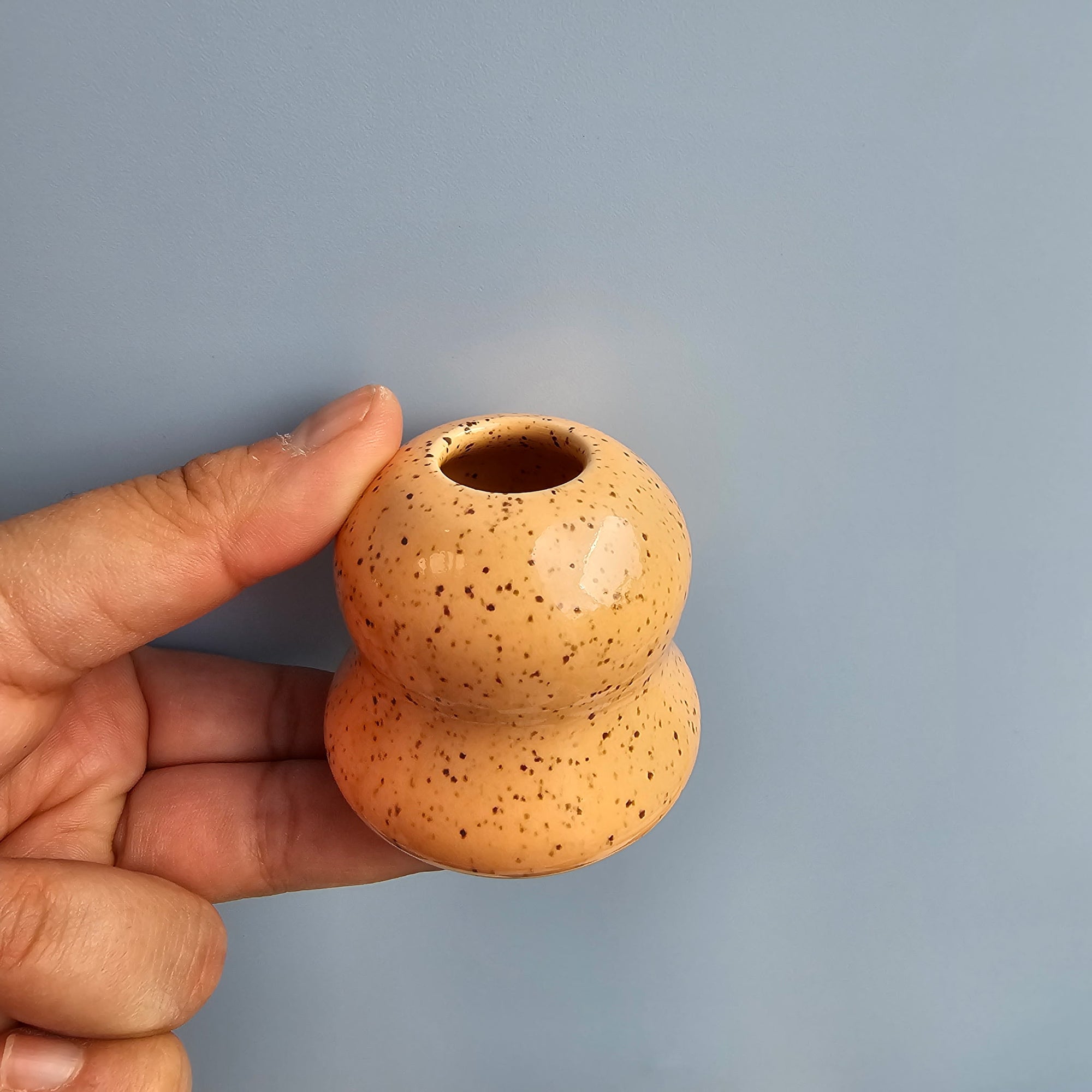 PEACHY SPECKLED VENUS BUD VASE