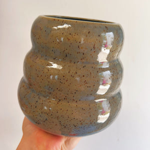 SPECKLED CHUBBY VASE