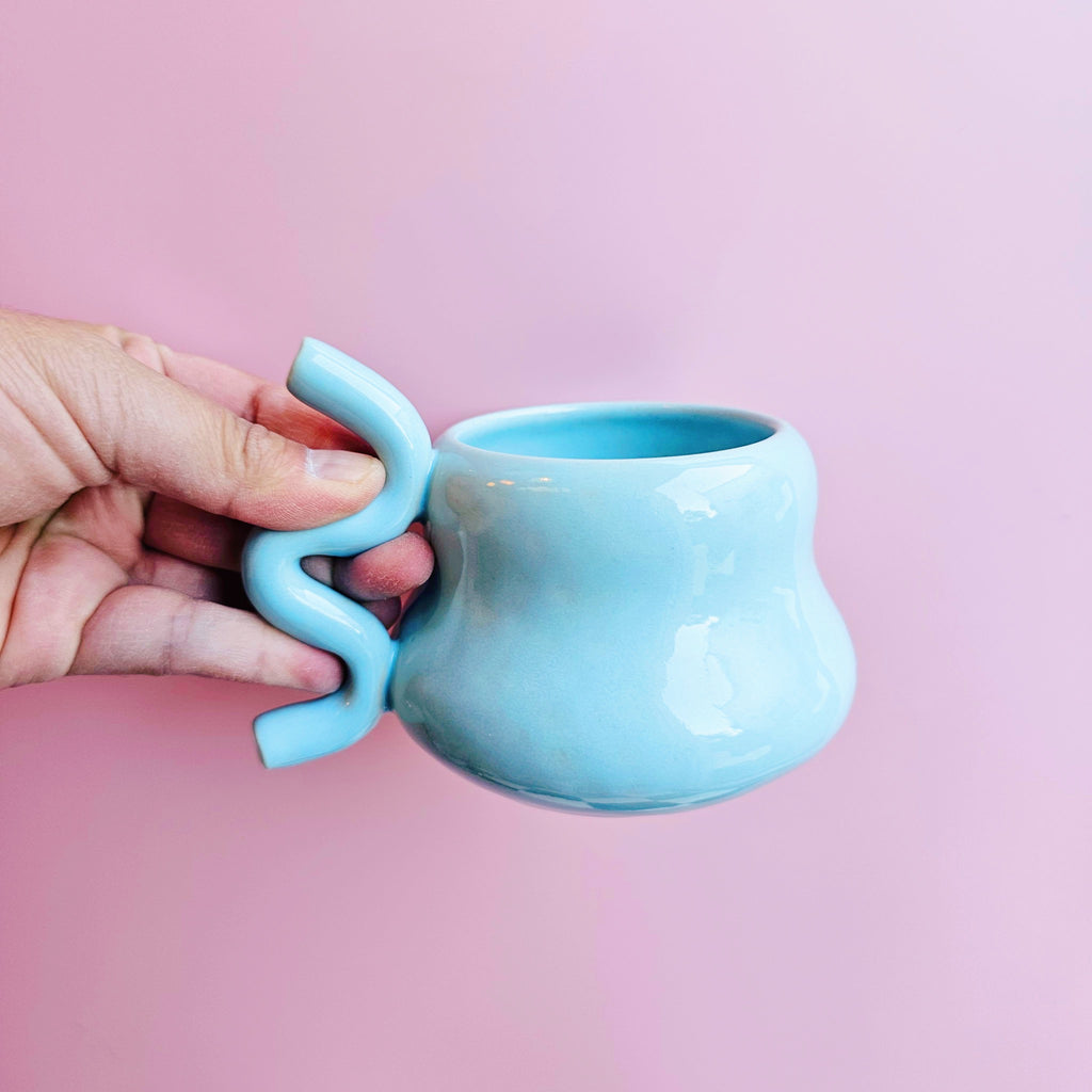 SKY BLUE SQUIGGLE MUG