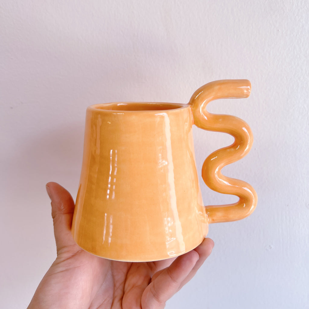 *SECONDS* PEACHY SQUIGGLE MUG