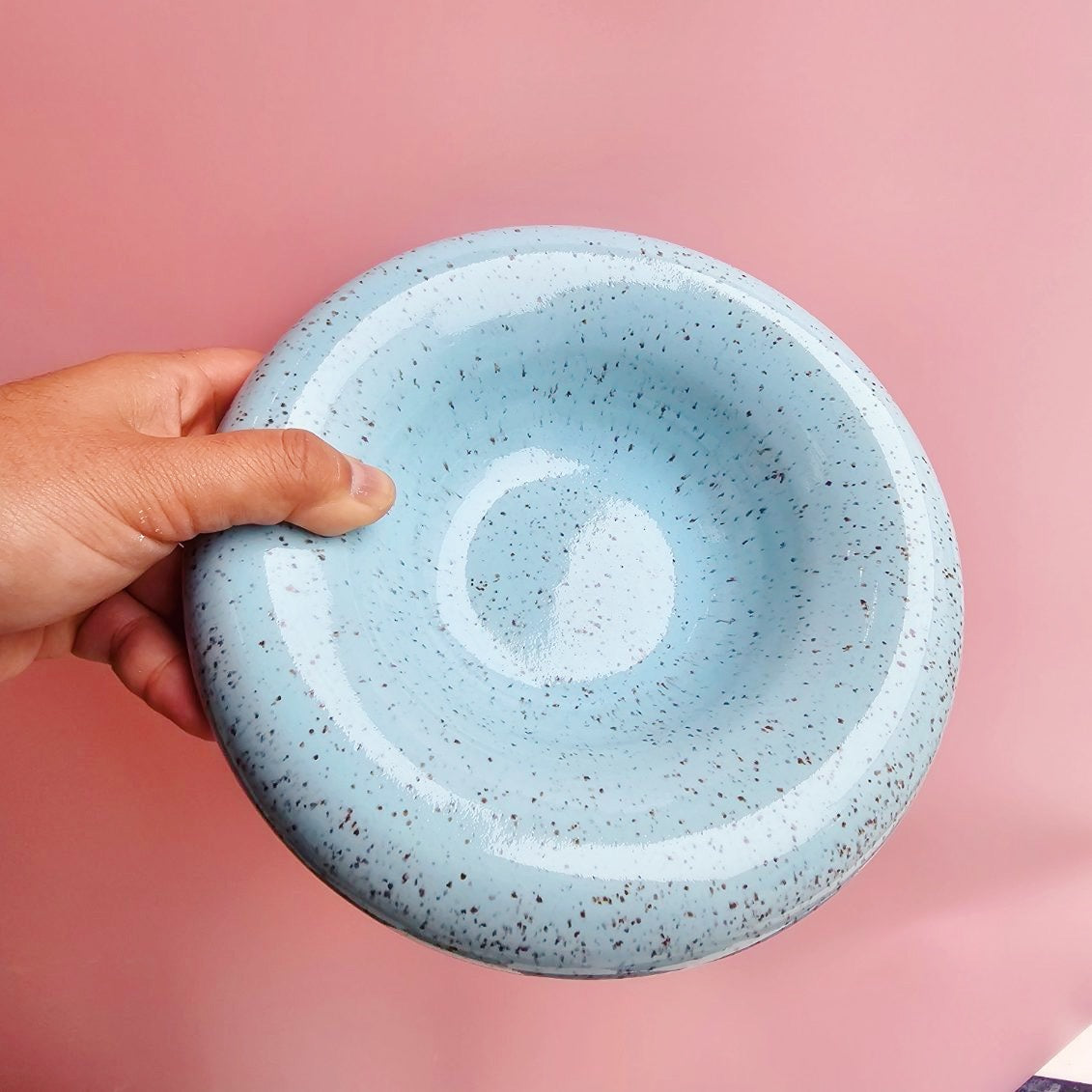 BLUE SKY SPECKLED BUBBLE DISH