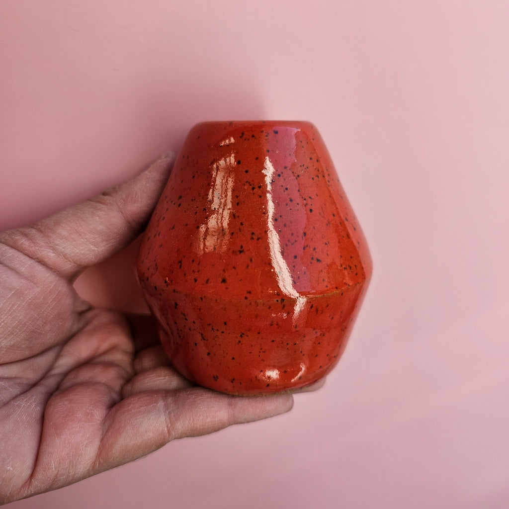 CHERRY RED DIAMOND MINI VASE